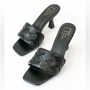 NEW Shu Shop Hurra Heeled Sandals
